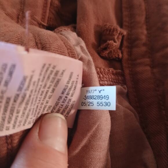 American Eagle Dreamy Drape Low-Rise Ultra Wide-Leg Jean Size 12 Dark Rust Boho - Picture 7 of 9